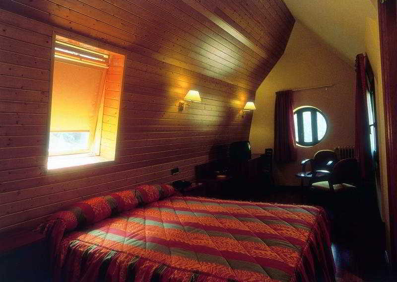 Hotel & Spa Niunit Ель-Серрат Номер фото